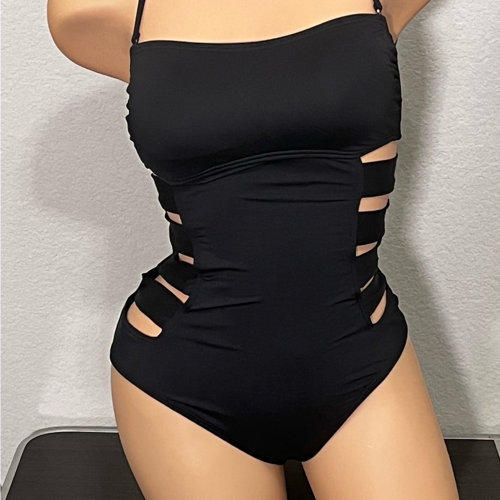 Kenneth Cole Black Cutout Halter Strap One Piece Swimsuit NWT Size S - Picture 2 of 10